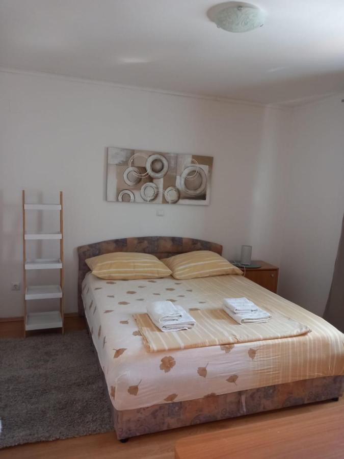 Apartman Nika Apartamento Ražanac Exterior foto